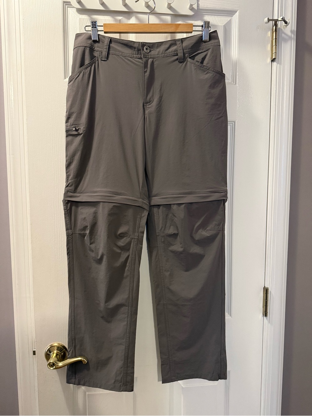 L.L. Bean Women’s Convertible Pants - Size 6